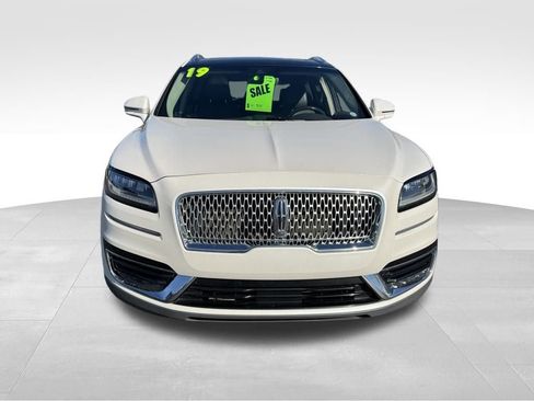Used 2019 Lincoln Nautilus Reserve image 3