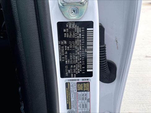 Certified 2026 Kia Sportage LX FWD image 33