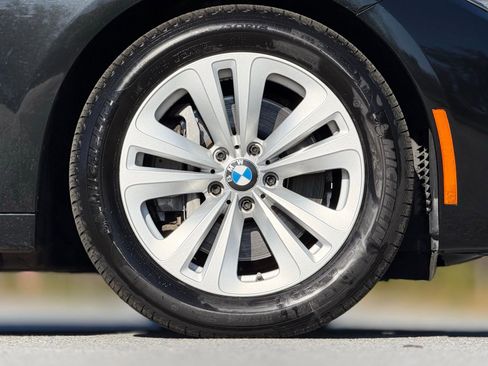 Used 2017 BMW 535i Gran Turismo xDrive image 21