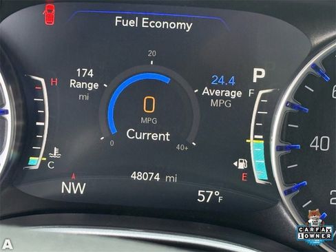 Certified 2025 Chrysler Pacifica Select image 19