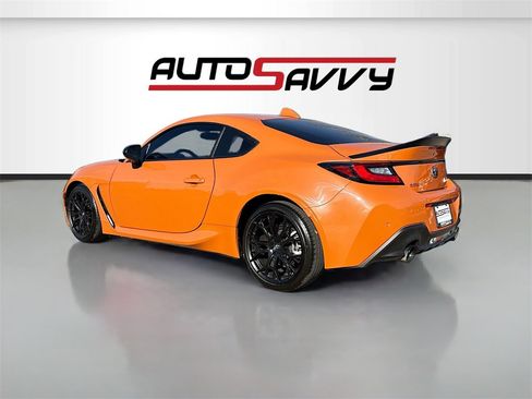 Used 2023 Toyota GR86 10th Anniversary SE image 5