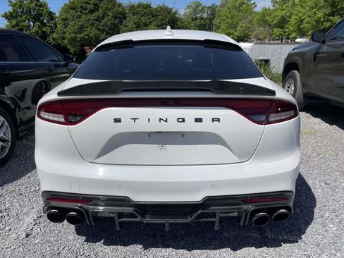 Used 2022 Kia Stinger GT1 AWD/4WD image 9