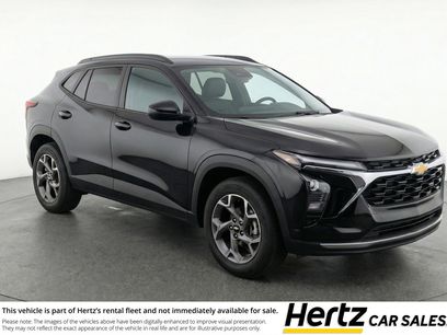 Used 2025 Chevrolet Trax LT