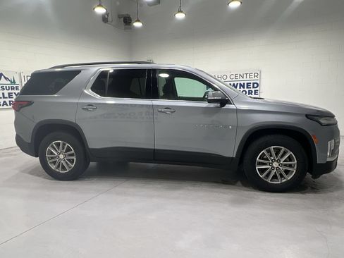 Used 2023 Chevrolet Traverse LT AWD/4WD image 9