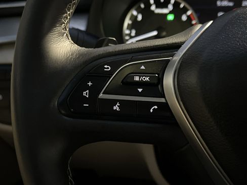 Used 2020 INFINITI QX50 Luxe w/ Navigation Package image 29