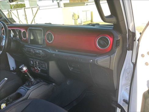 Used 2020 Jeep Wrangler Unlimited Rubicon AWD/4WD image 17