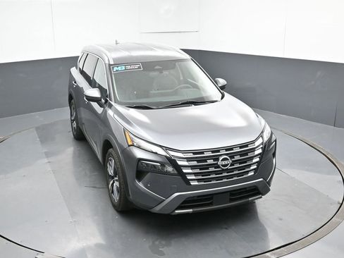 Used 2024 Nissan Rogue SL AWD/4WD image 52