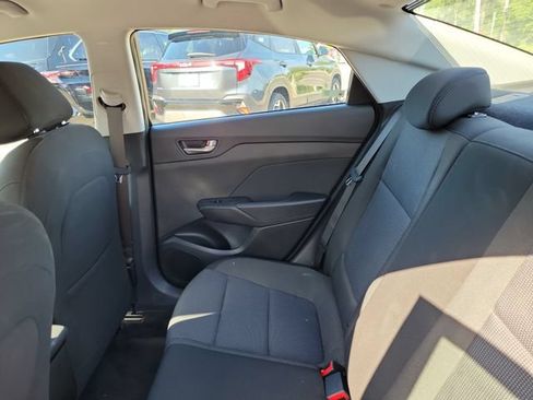 Used 2022 Hyundai Accent FWD image 12