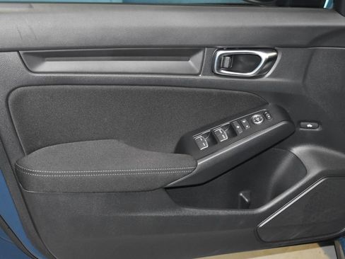 Used 2025 Honda Civic LX image 4