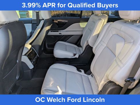 Certified 2025 Lincoln Aviator Reserve RWD image 17