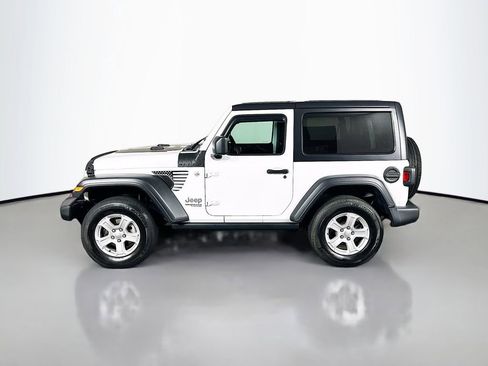 Used 2020 Jeep Wrangler Sport S image 4