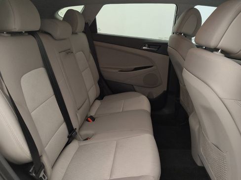 Used 2016 Hyundai Tucson SE w/ Option Group 02 FWD image 19