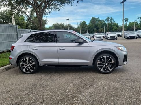 Certified 2024 Audi SQ5 Premium Plus w/ Premium Plus Package AWD/4WD image 4