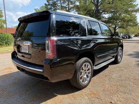 Used 2015 GMC Yukon Denali w/ Open Road Package AWD/4WD image 5