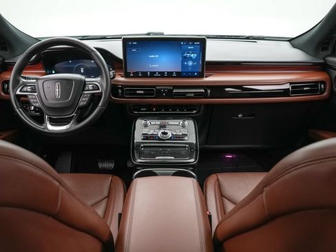 Used 2023 Lincoln Nautilus Reserve w/ Equipment Group 201A FWD image 14
