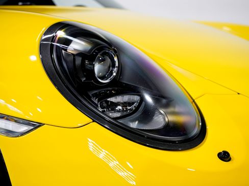 Used 2015 Porsche 911 Carrera GTS image 40