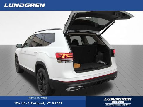 New 2026 Volkswagen Atlas SE image 6