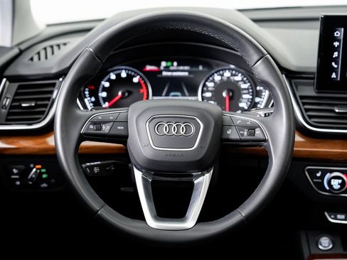 Used 2023 Audi Q5 2.0T Premium w/ Convenience Package image 11