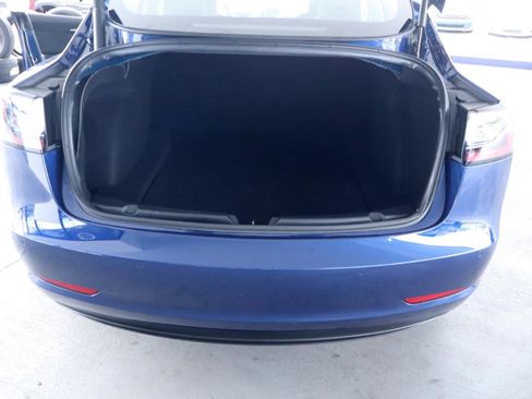 Used 2021 Tesla Model 3 Standard Range Plus RWD image 31