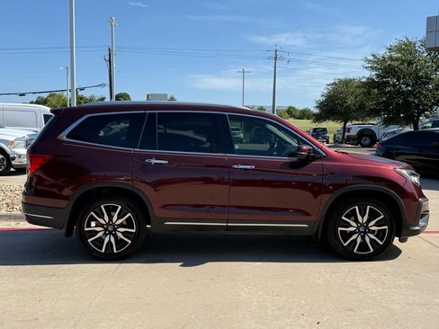 Used 2019 Honda Pilot Touring image 7