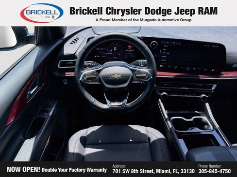 Used 2025 Chevrolet Traverse Z71 AWD/4WD image 17