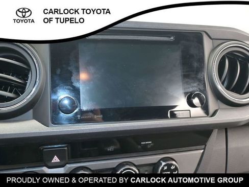 Used 2018 Toyota Tacoma TRD Off-Road AWD/4WD image 24
