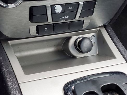 Used 2010 Ford Fusion SE image 19