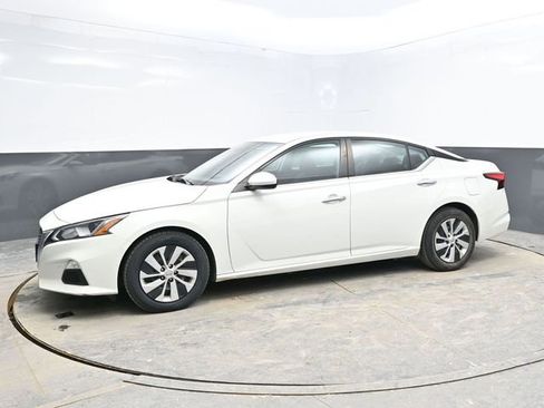 Used 2021 Nissan Altima 2.5 S image 3