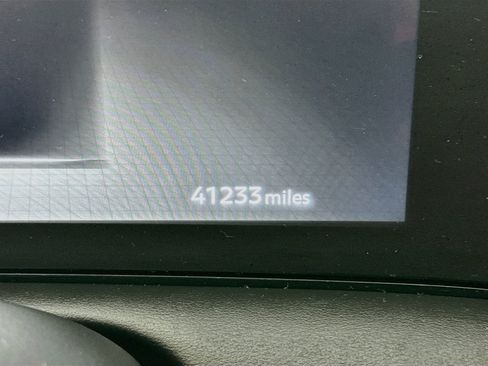 Used 2023 Nissan Ariya FWD image 15