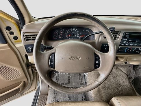 Used 1999 Ford F250 Lariat AWD/4WD image 11
