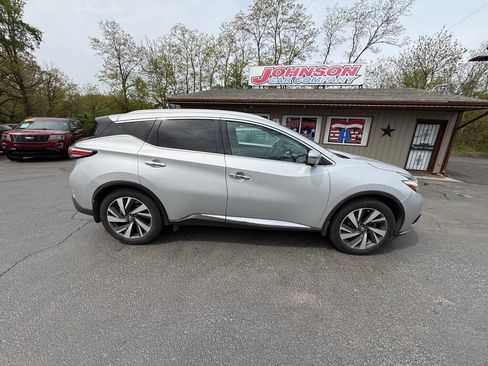Used 2016 Nissan Murano Platinum w/ Platinum Technology Package AWD/4WD image 2