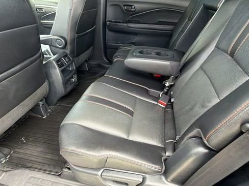 Used 2023 Honda Passport TrailSport image 16