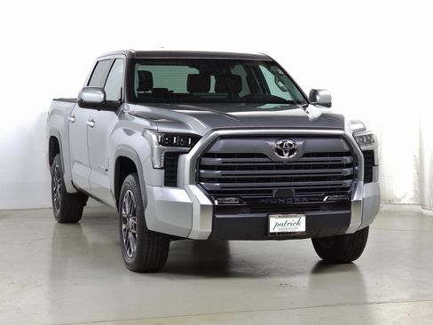 Used 2024 Toyota Tundra Limited AWD/4WD image 9