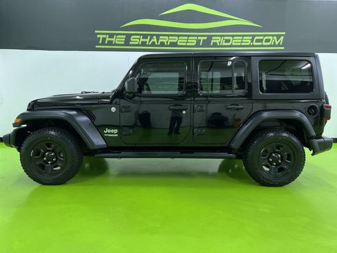 Used 2020 Jeep Wrangler Unlimited Sport AWD/4WD image 6
