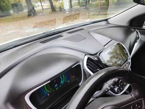 Used 2016 Chevrolet Volt LT image 20