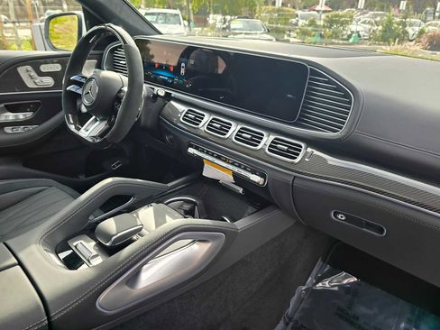 New 2026 Mercedes-Benz GLE 63 AMG S image 12