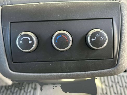 Used 2016 Chevrolet Traverse LS FWD image 27