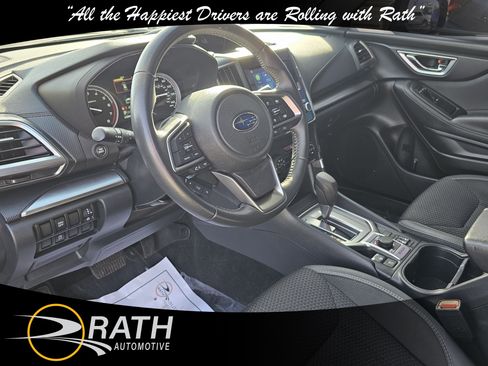 Used 2022 Subaru Forester Premium image 12