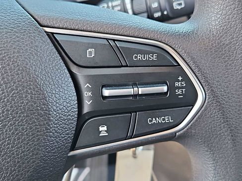 Used 2020 Hyundai Santa Fe SE w/ Cargo Package image 24