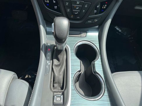 Used 2019 Buick Envision Premium w/ Driver Confidence Package AWD/4WD image 27