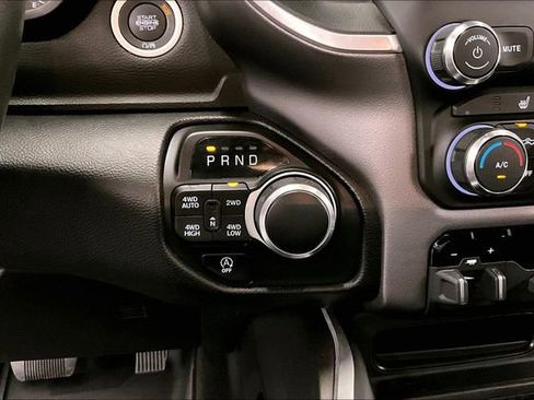 Used 2023 RAM 1500 Big Horn AWD/4WD image 38