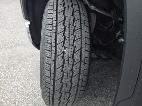 Used 2022 GMC Sierra 1500 SLE image 31