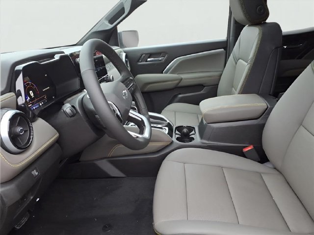 New 2026 Chevrolet Colorado ZR2 w/ Technology Package AWD/4WD image 5