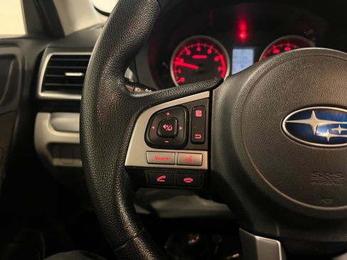 Used 2018 Subaru Forester 2.5i w/ Alloy Wheel Package image 13