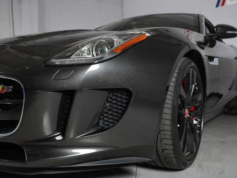 Used 2015 Jaguar F-TYPE S RWD image 32