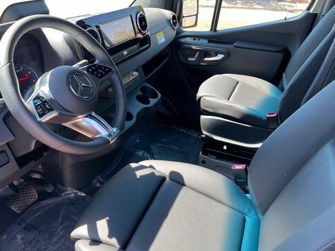 New 2026 Mercedes-Benz Sprinter 2500 image 15