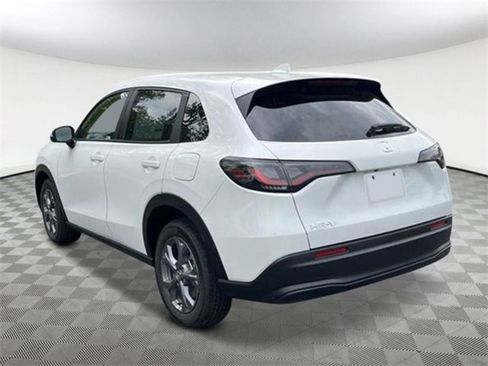 New 2026 Honda HR-V LX image 4