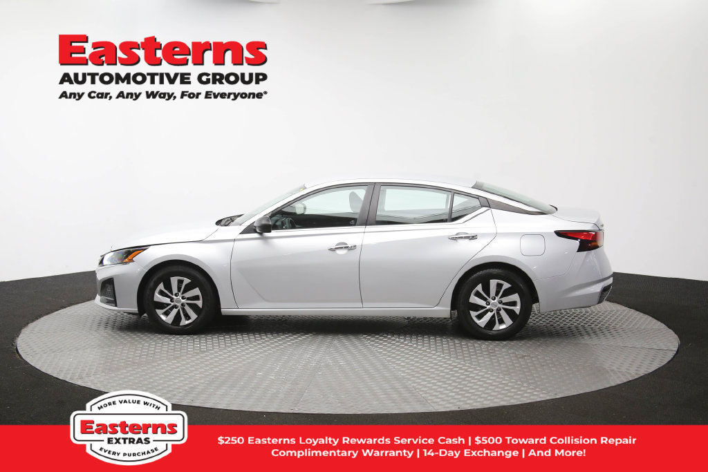 Used 2024 Nissan Altima 2.5 S FWD image 61