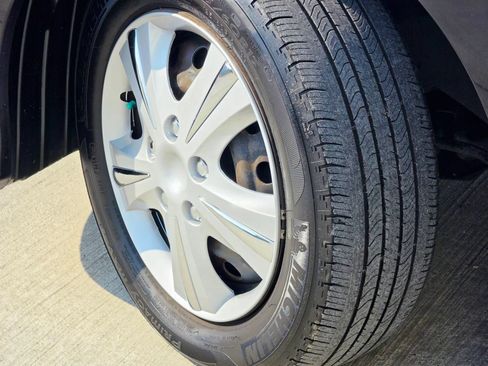 Used 2005 Honda Civic LX image 17