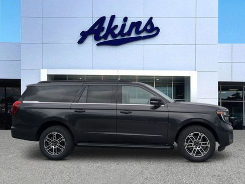 New 2026 Ford Expedition Max Active image 1